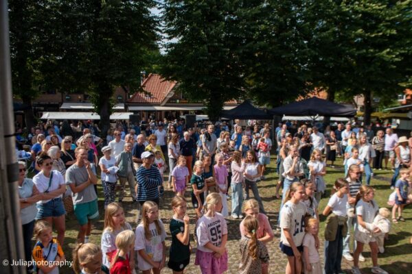 bergenlive-2025-vrijdagavond-en-zaterdagavond-crowd-026